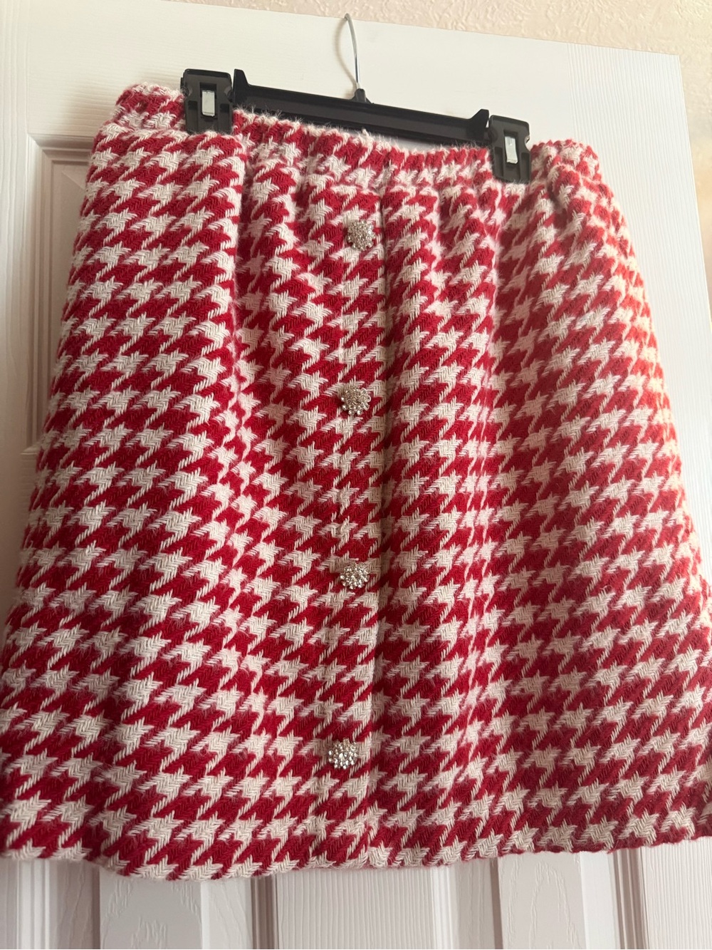 entro Red and White Houndstooth Button-Front Mini Skirt